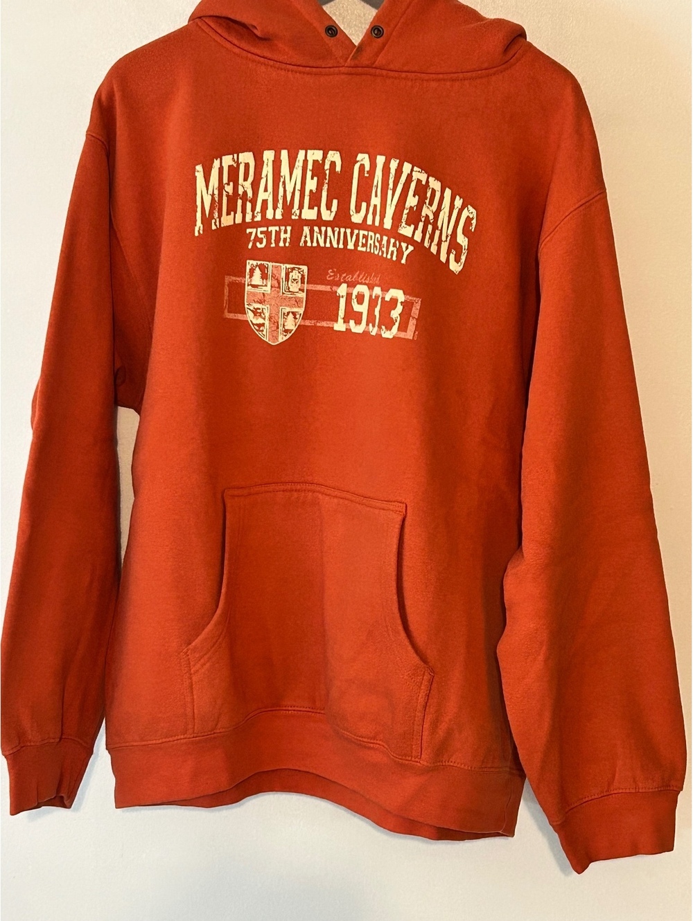 Prairie Mountain Meramec Caverns 75th Anniversary Hoodie XL